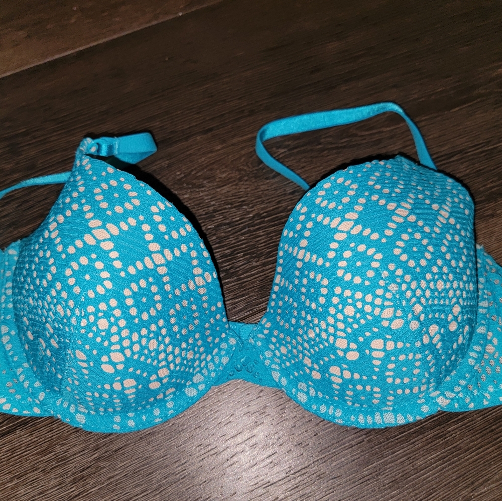 Victoria's Secret 32D Lined Demi